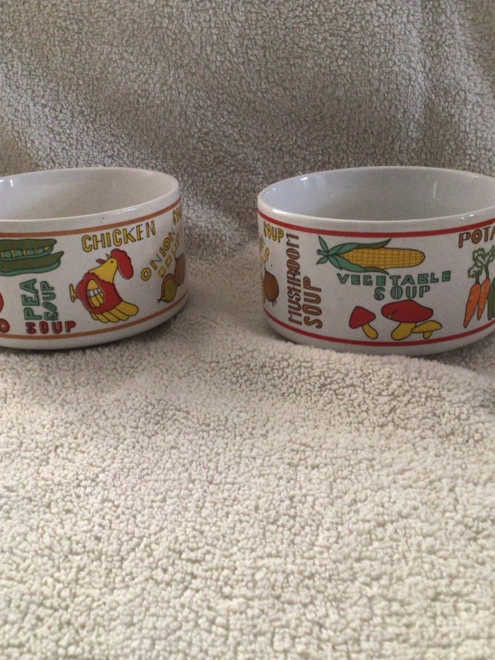 Set of 2 vintage soup mugs